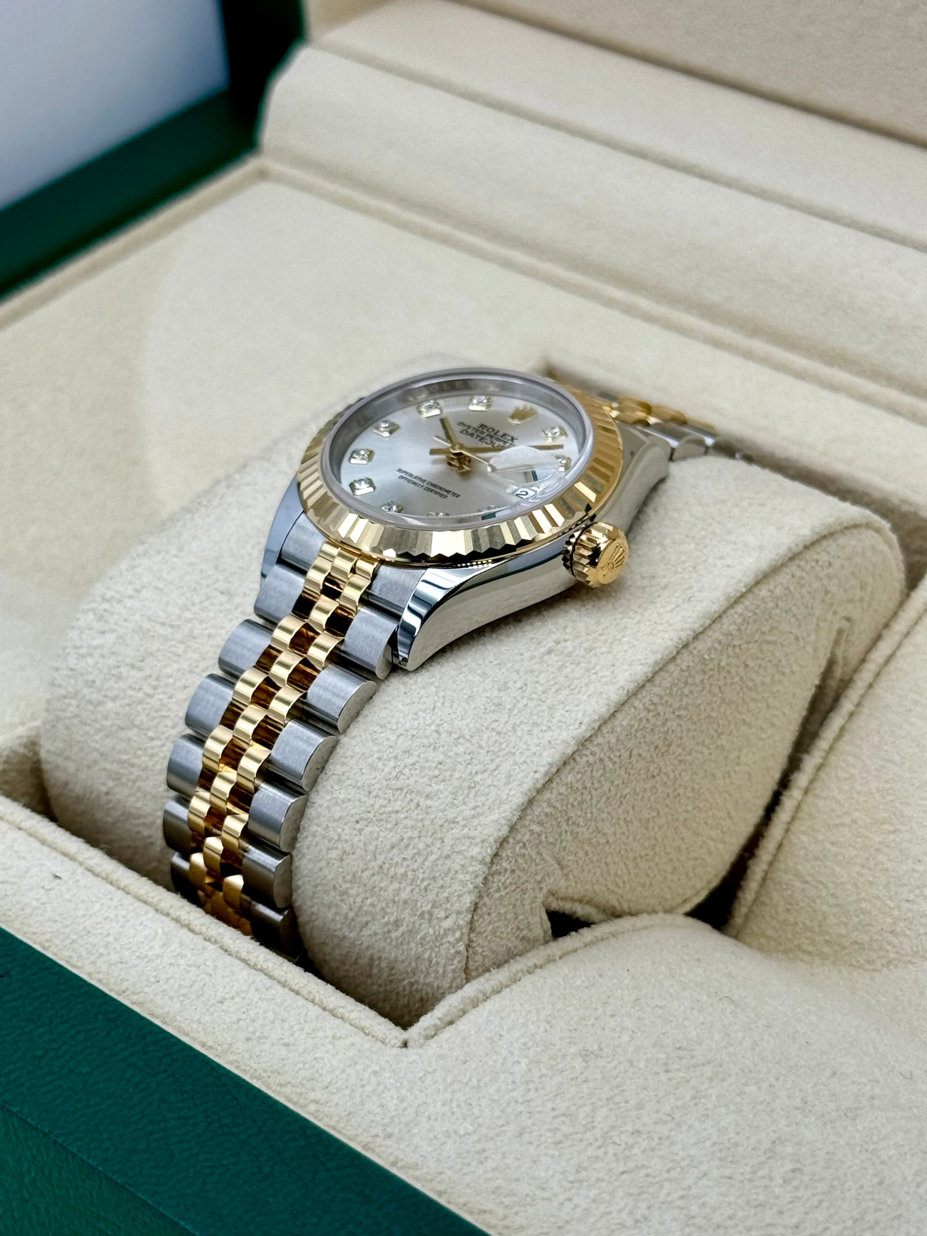 NEW 2024 Rolex Lady Datejust 28mm 279173 Jubilee Silver Diamond Dial - Image 5