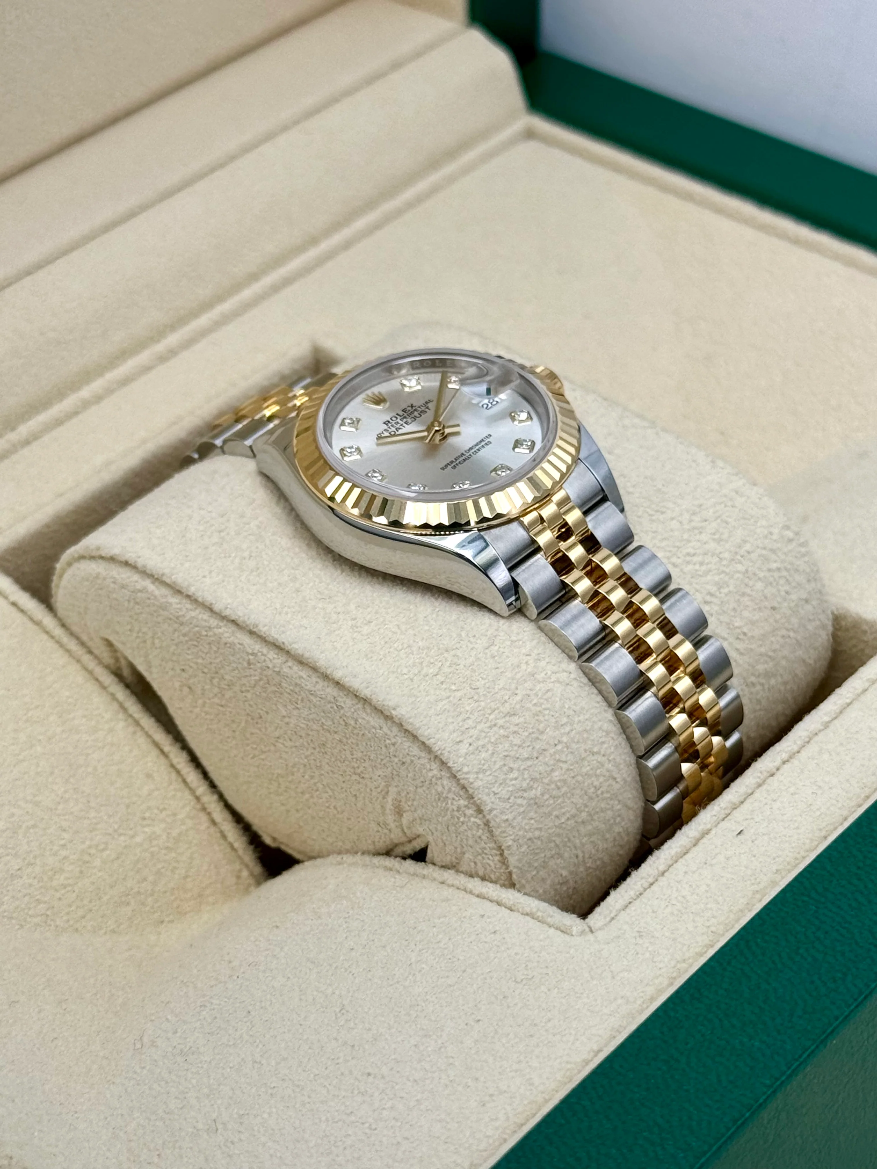 NEW 2024 Rolex Lady Datejust 28mm 279173 Jubilee Silver Diamond Dial - Image 6
