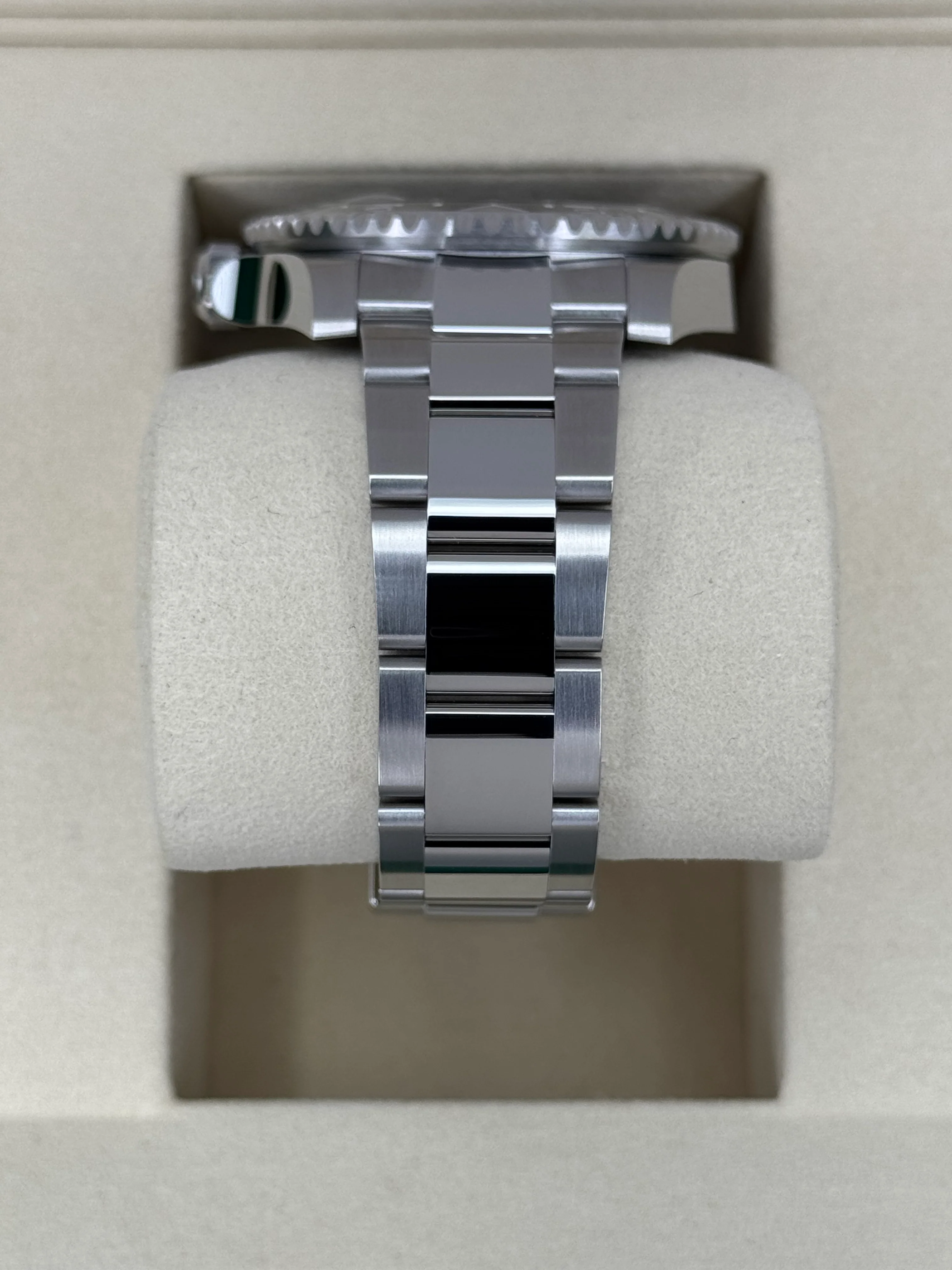 NEW 2025 Rolex GMT-Master II "Bruce Wayne" 40mm 126710GRNR Oyster - Image 4