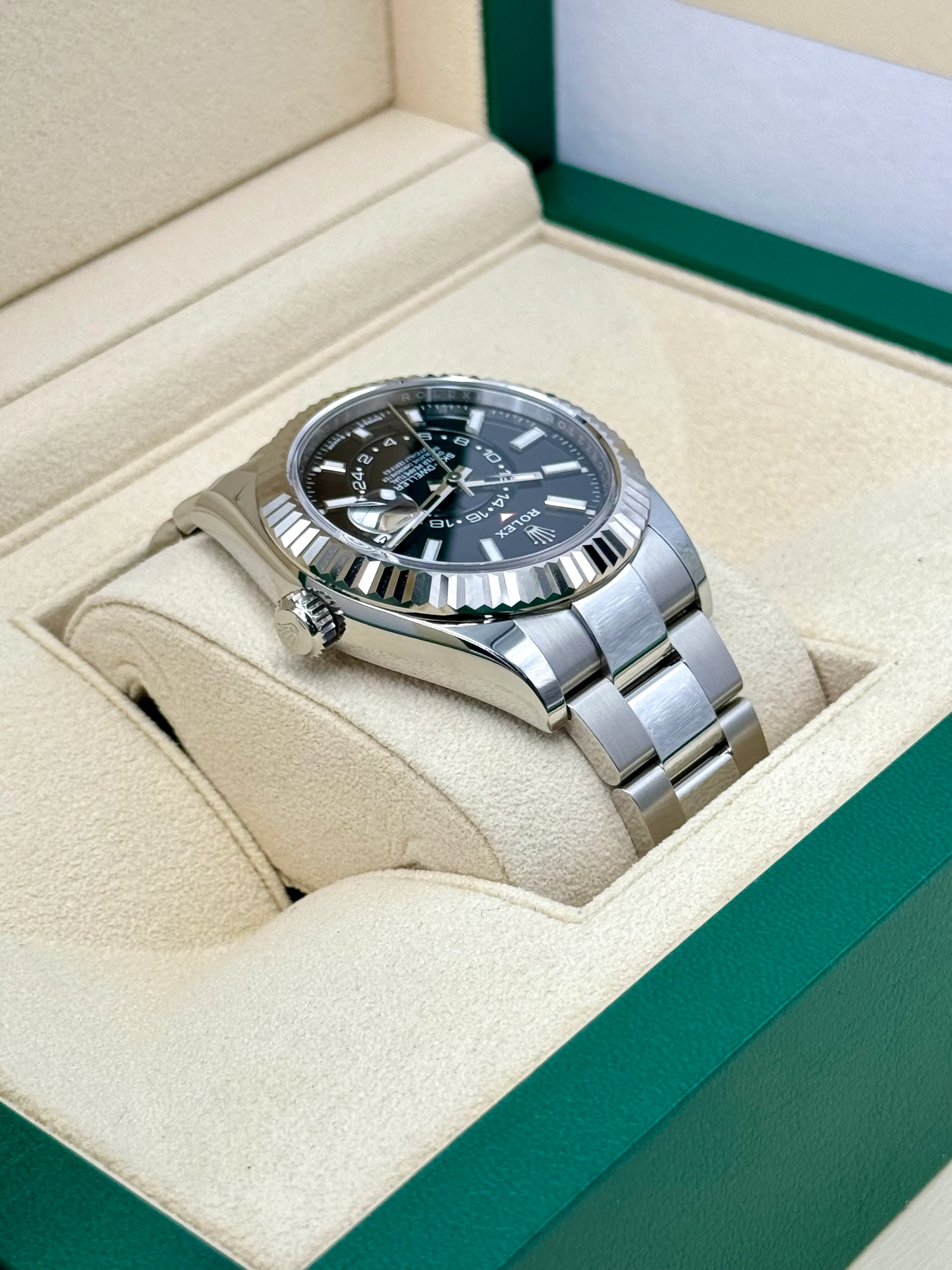 NEW 2025 Rolex Sky-Dweller 42mm 336934 Oyster Black Dial - Image 8